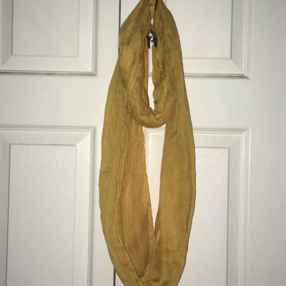 Gorgeous gold/yellow polyester scarf